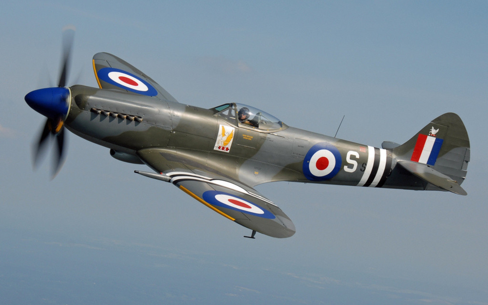 Spitfire-Mk-18-2.jpg