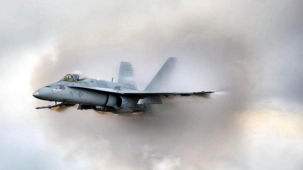 F18 Hornet.jpg